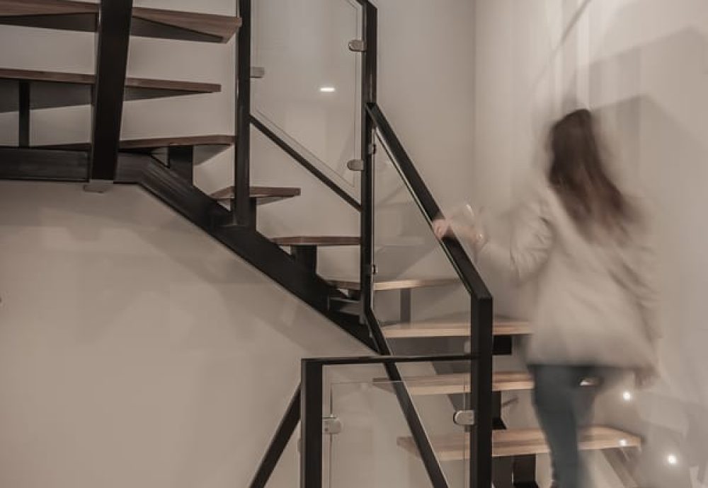 26.ESCALERA COSLADA