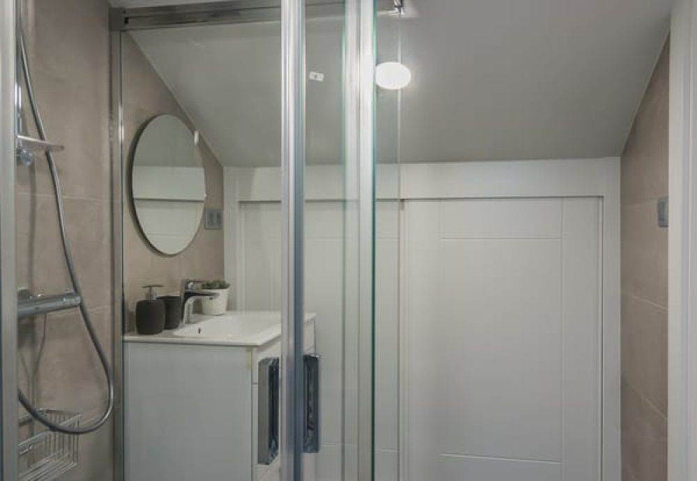 45.BAÑO ÁTICO COSLADA